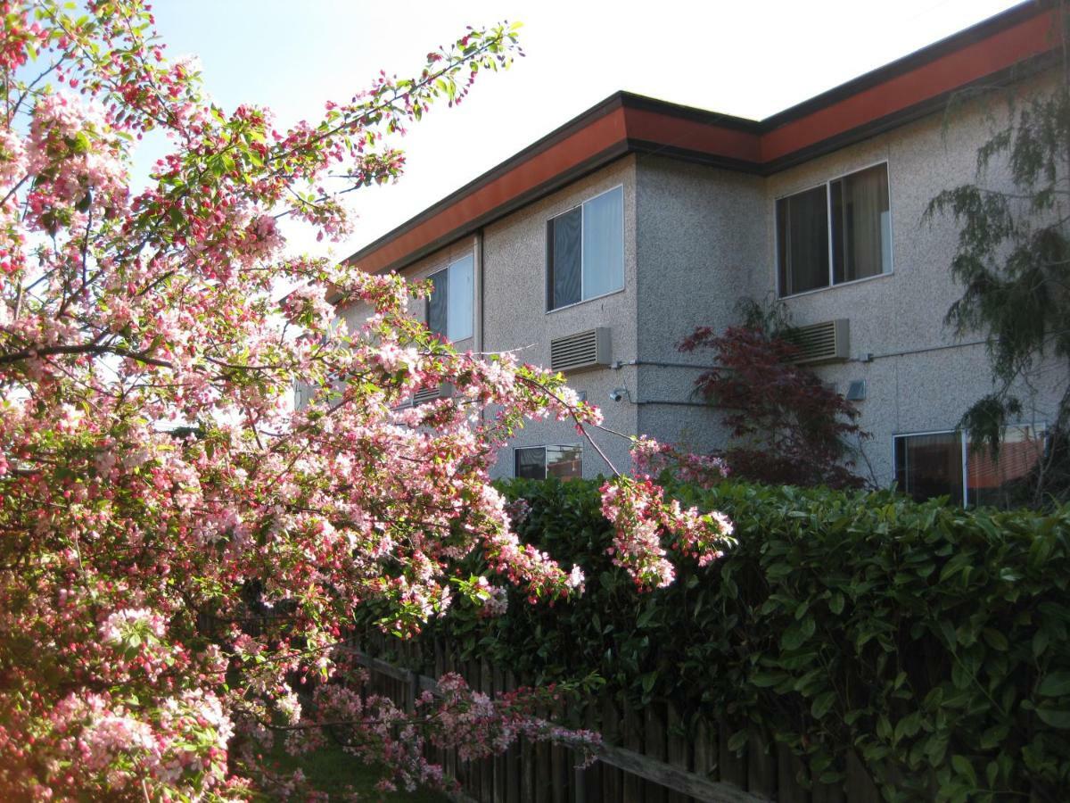 Acorn Motor Inn Oak Harbor Exterior photo